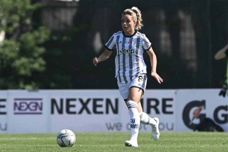 Chi Martina Rosucci Centrocampista Della Juventus E Della Nazionale