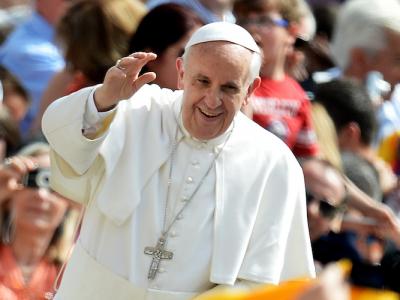 Papa Francesco: “Basta con le armi nucleari, minaccia per il genere umano”