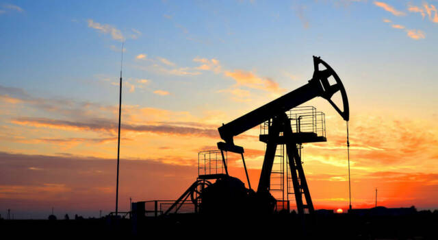 Petrolio dalla Russia: gli Usa mettono un tetto massimo sul prezzo
