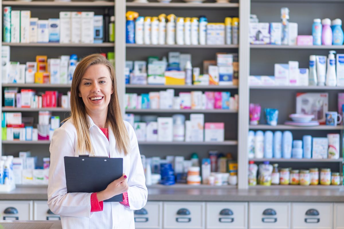 Pillole anti Covid gratis in farmacia: basterà la ricetta del medico