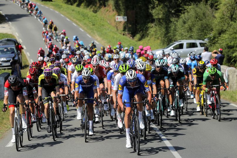 Tour de France 2018, bis di Fernando Gaviria. Van Avermaet in Maglia Gialla