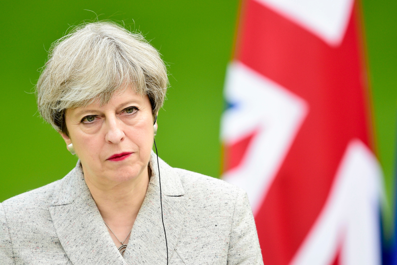 Brexit, l’Unione Europea indica due strade a Theresa May