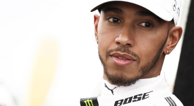 F1, si infiamma il mercato piloti: Verstappen libera Hamilton?