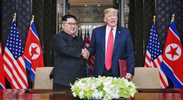 Storico incontro tra Trump e Kim al confine tra le Coree