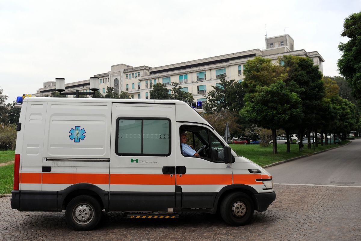 Tragedia nel Bergamasco, 38enne precipita dal balcone: morto