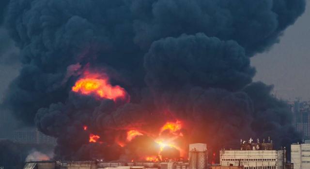 Incendio in una fabbrica cinese: 36 morti, 2 dispersi e 2 feriti