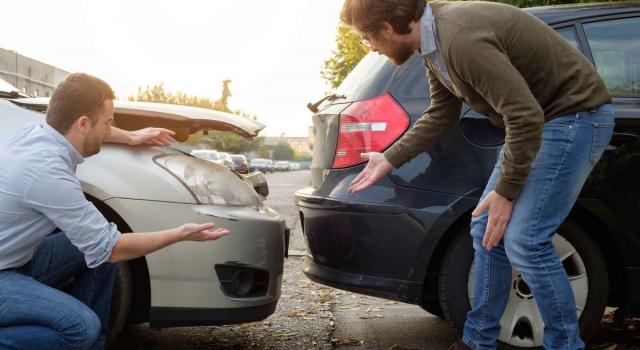 Auto incidentate: cosa sono e quanto costano
