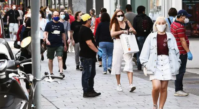 cosa si puo fare con e senza green pass le regole dal 6 agosto