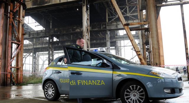Blitz della Guardia di Finanza, 8 arresti in Sicilia per corruzione