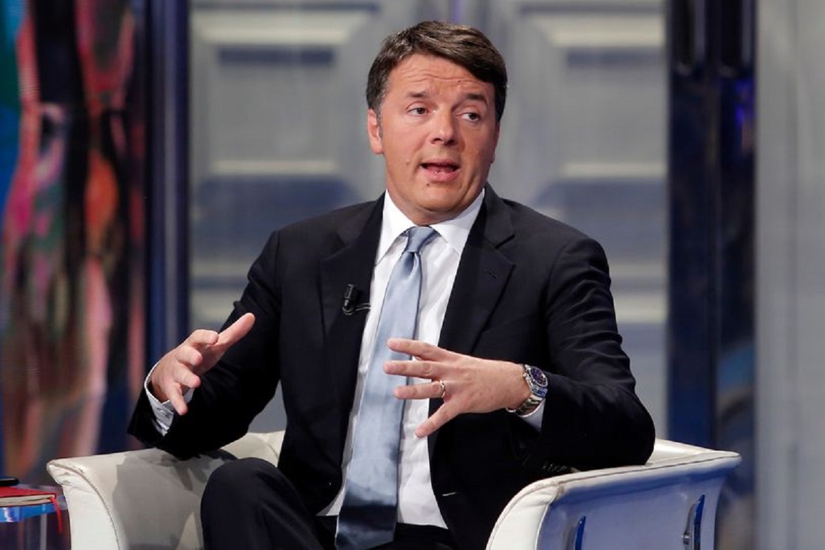 Renzi: “Scandalo. Tolgono i soldi alla cultura per darli al calcio”