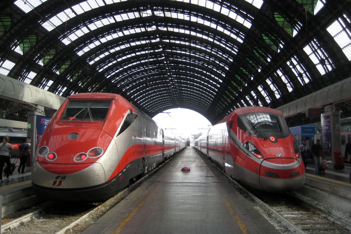 Interrotti i collegamenti ferroviari tra Italia e Svizzera