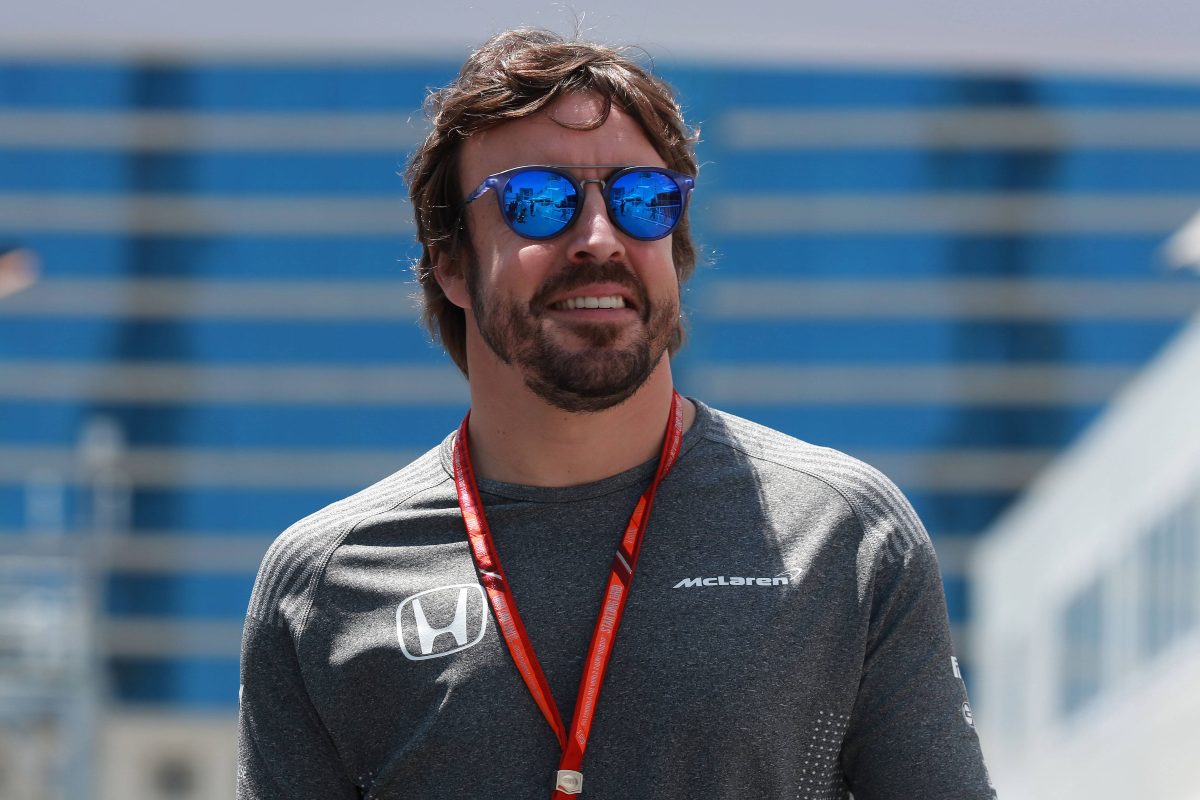 Alonso torna ad allenarsi dopo l’incidente in bicicletta