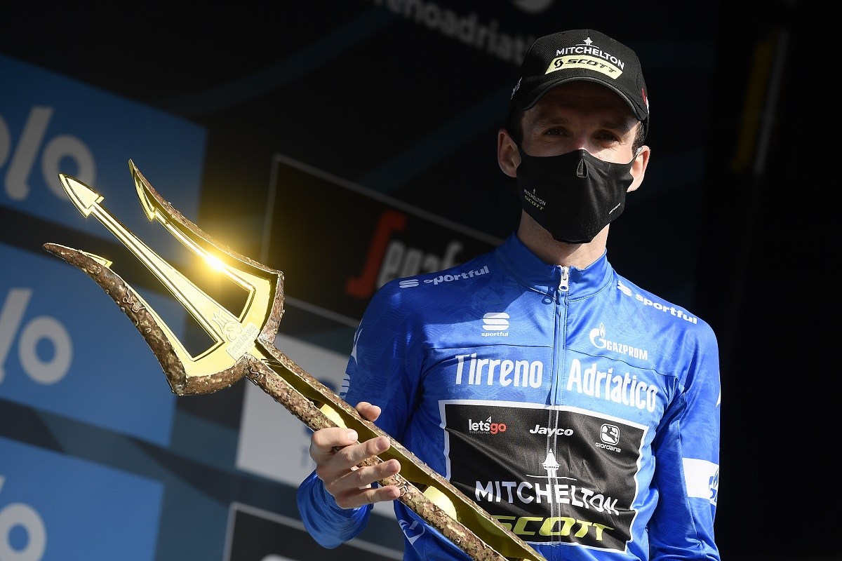 Ciclismo, Simon Yates vince la Tirreno Adriatico 2020