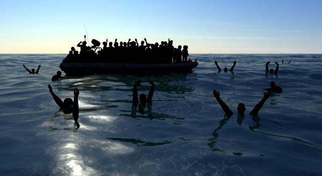 Sbarco di migranti a Levanzo, un morto