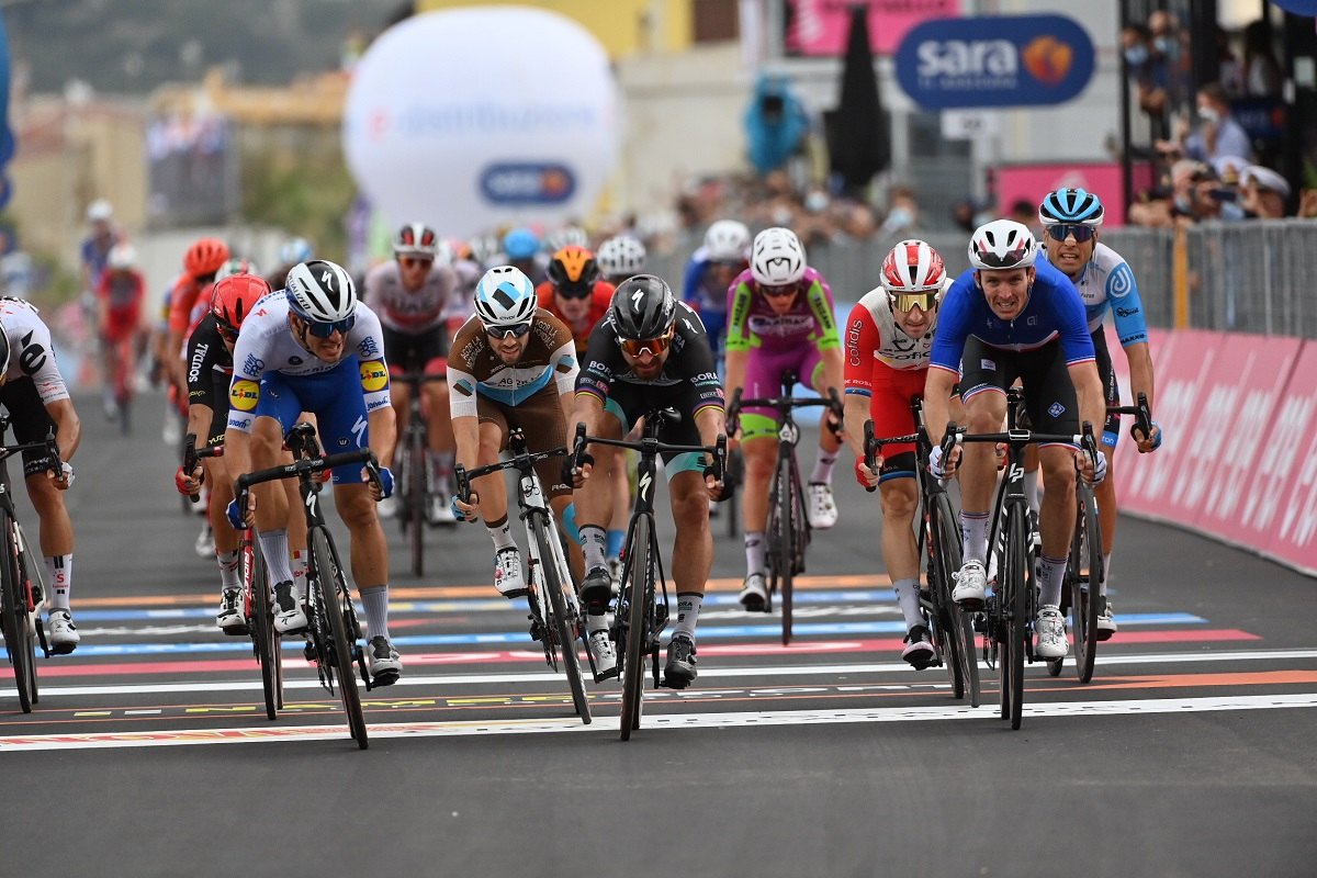 Giro d’Italia, terza vittoria per Arnaud Demare