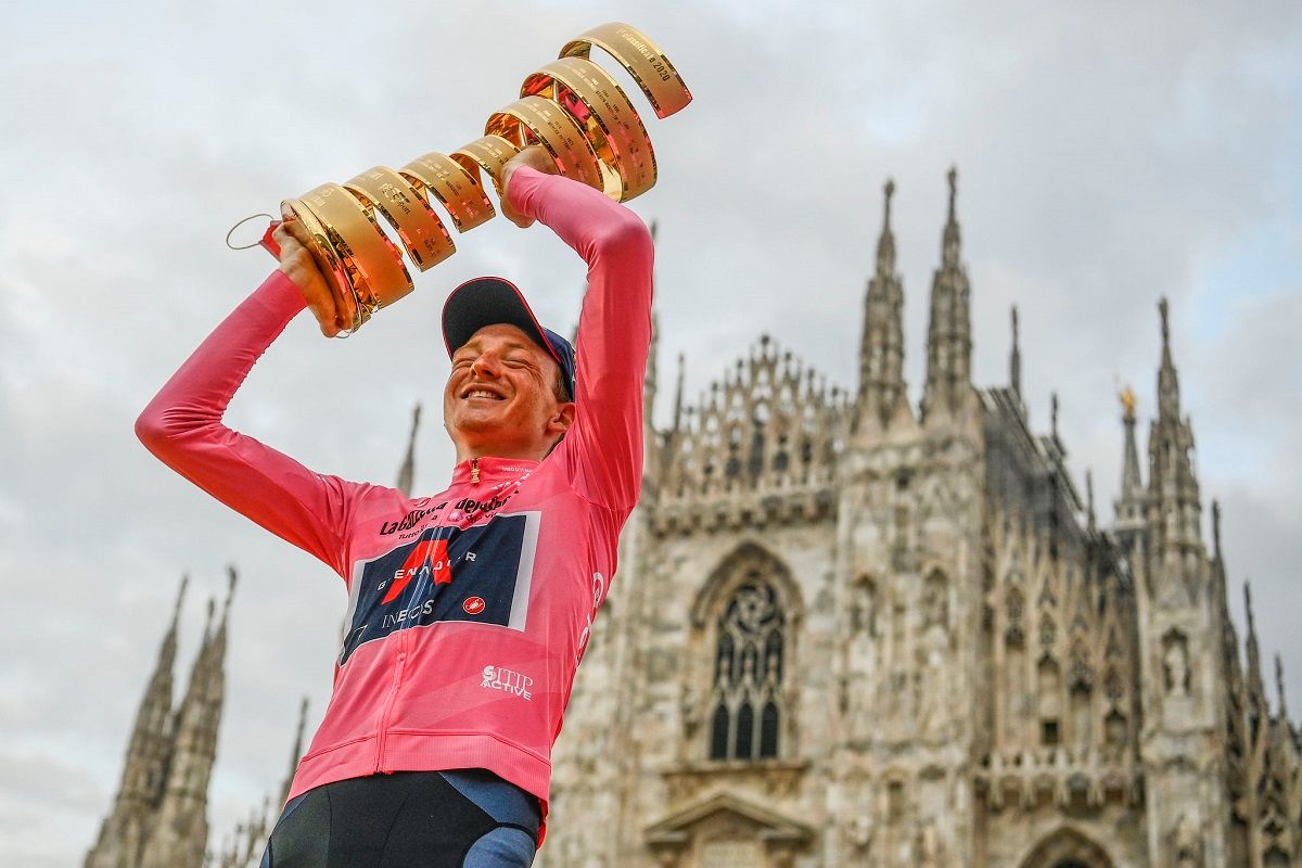 Chi è Tao Geoghegan Hart, il britannico che ha vinto il Giro d’Italia 2020