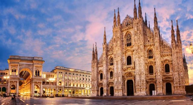 Milano, la vernice degli attivisti non è lavabile: interventi costosi per rimuoverla