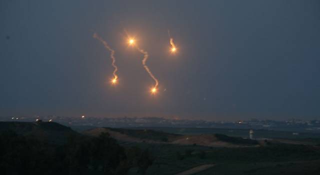 Medio-Oriente: raid israeliani sulla Striscia di Gaza