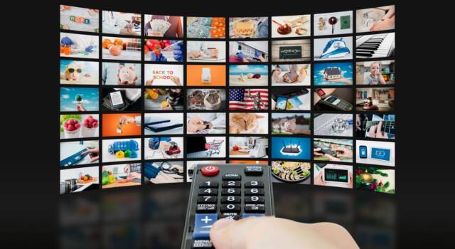TV, cosa cambia dal 20 ottobre: quali canali si vedranno e chi deve cambiare televisore