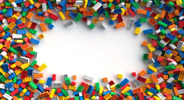 Arriva LEGO Home Alone, il set dedicato al film Mamma ho perso l&#8217;aereo: data di uscita e prezzo
