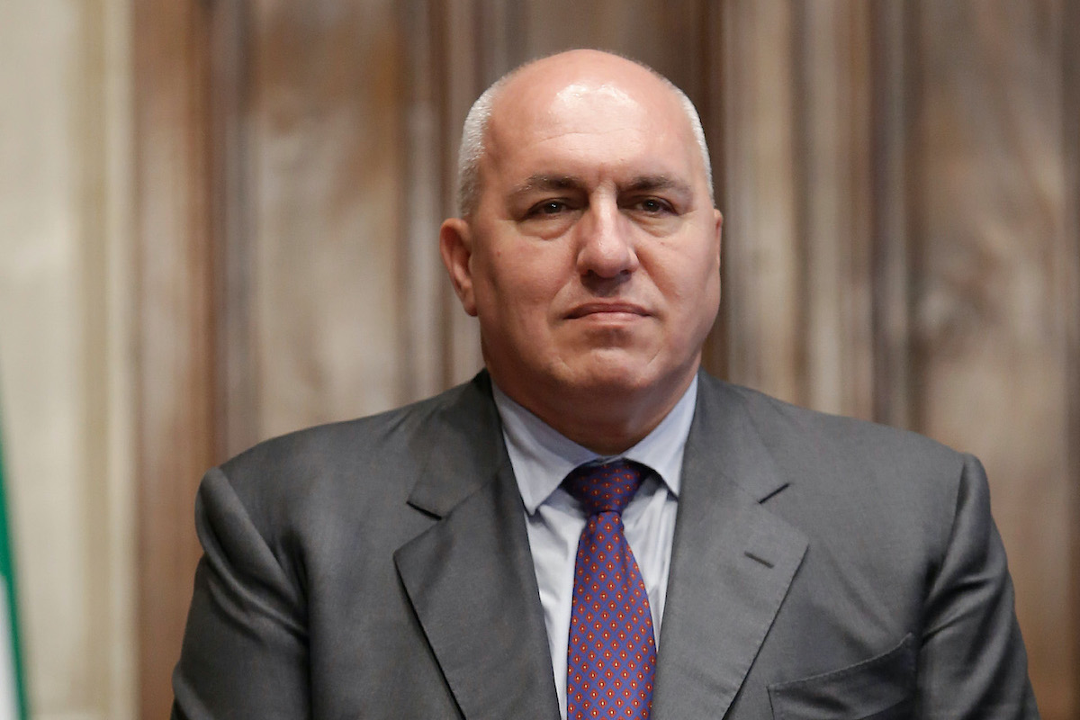 Il ministro Guido Crosetto attacca: “Non decide la Nato per tutti”
