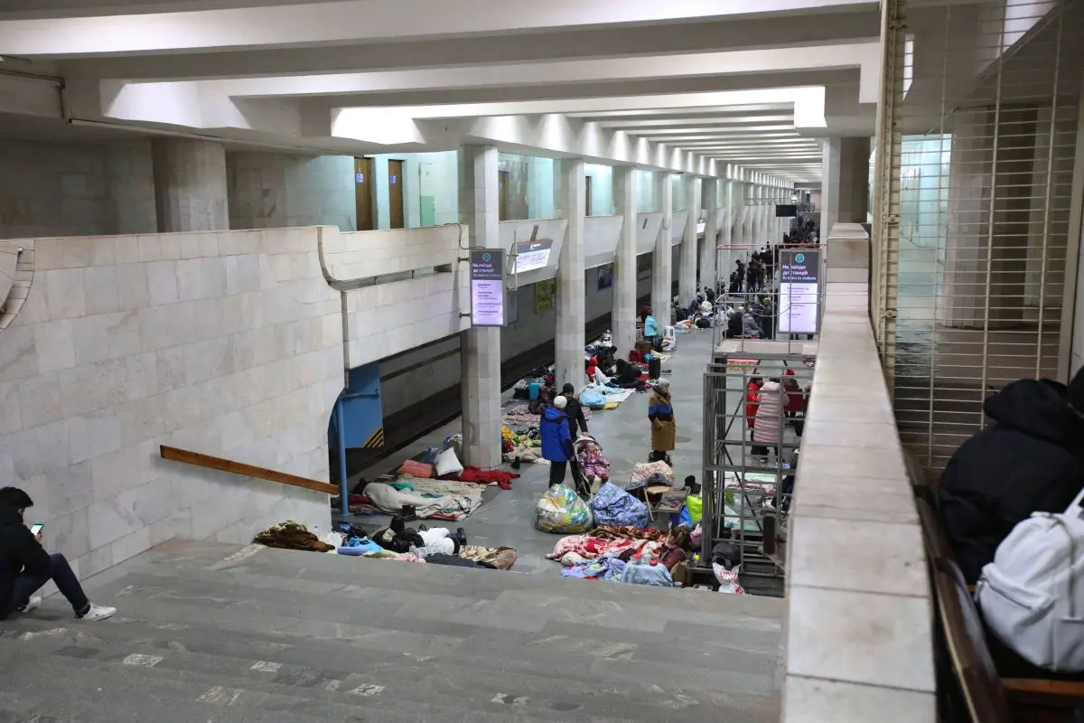 guerra in Ucraina sfollati in metropolitana