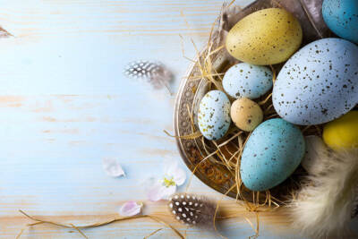 Vassoio vintage uova pasqua colorate