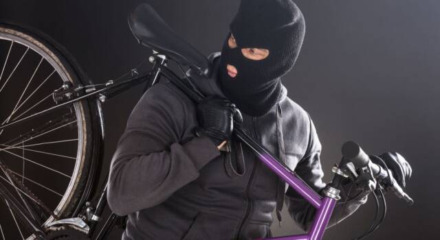 Come non farsi rubare la bici: consigli e trucchi per evitare furti