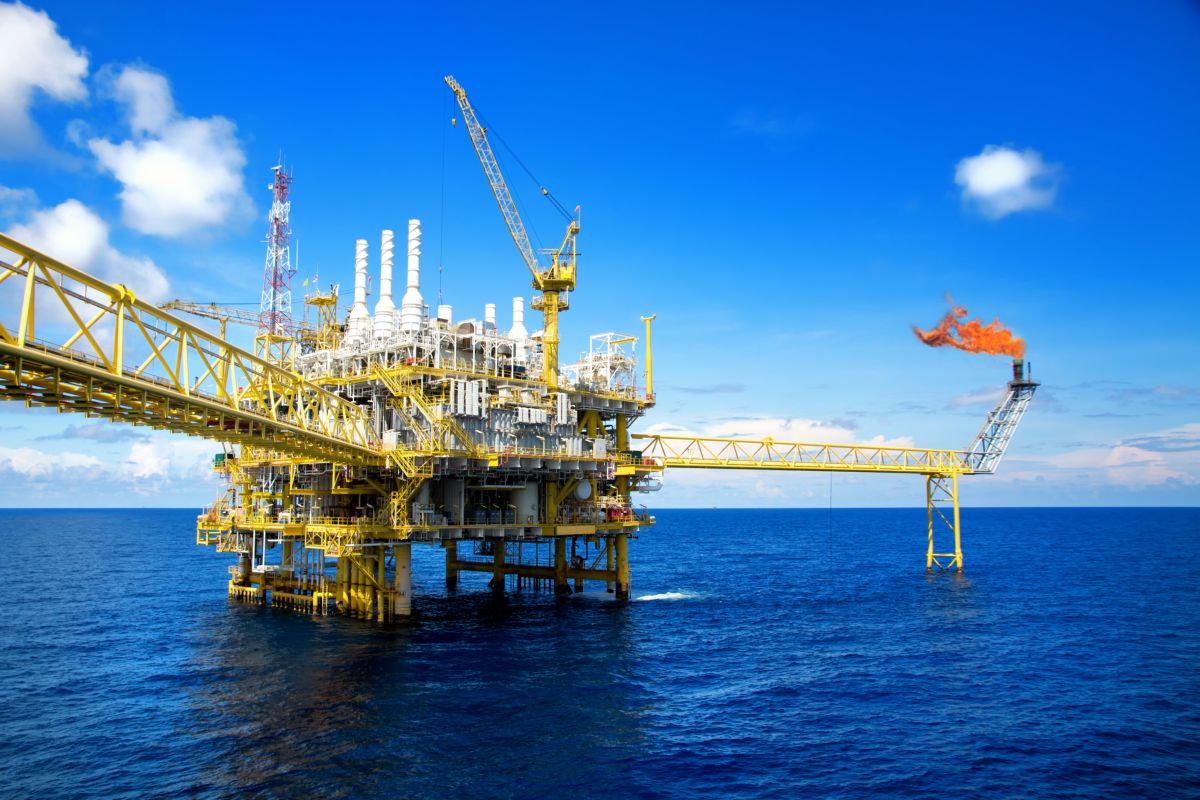 impianto piattaforma perforazione gas petrolio mare