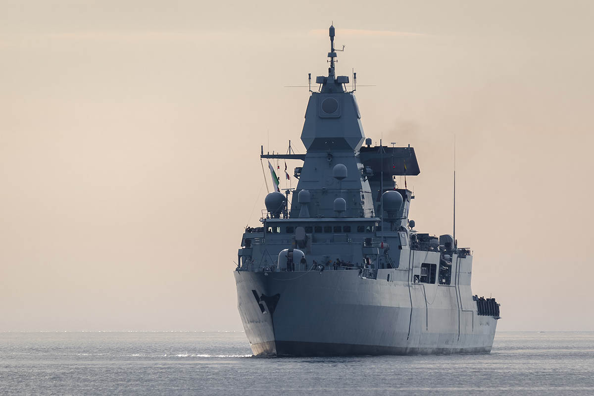 Mosca raddoppia le navi nel Mar Nero: “Prepara attacco”