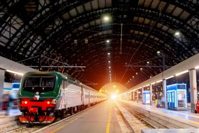 stazione ferrovia milano centrale