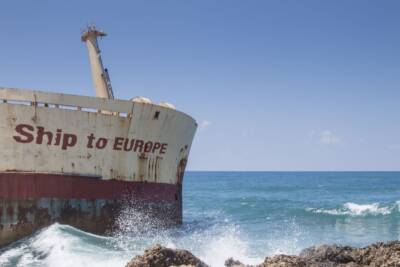 nave per l'europa naufragata