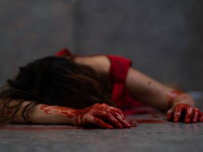 donna sangue violenza aggressione