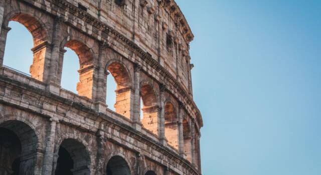 Roma: emergenza, allarme bomba al Colosseo