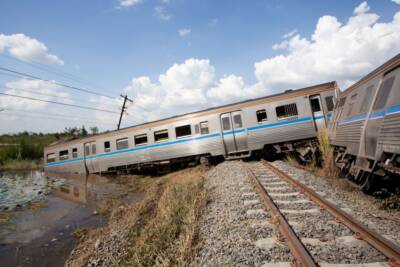 incidente treno deragliato