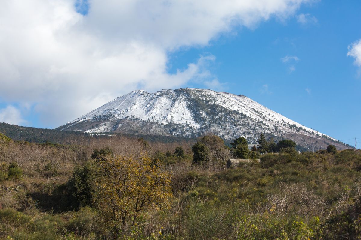 vesuvio innevato campania