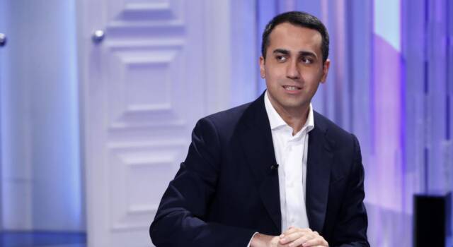 Di Maio, nuovo account Twitter chiuso dopo 24 ore