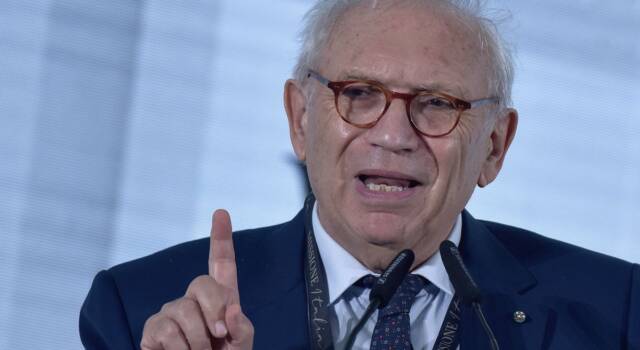 Maturità 2023, ex ministro Bianchi: "Attacco nei miei confronti"