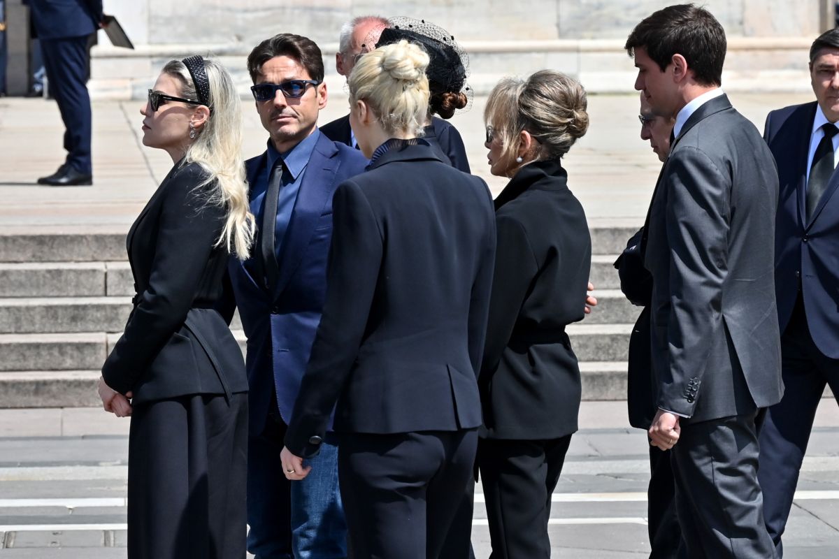 Funerali Silvio Berlusconi - Luigi Berlusconi, Marina Berlusconi, Marta Fascina, Barbara Berlusconi, Marina Berlusconi