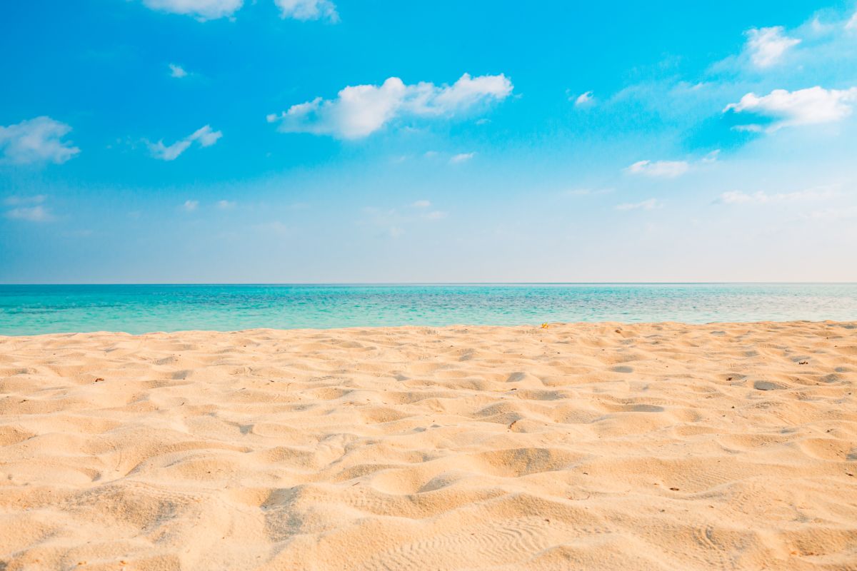 spiaggia sabbia mare