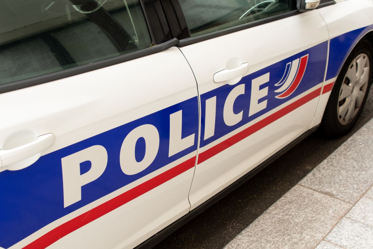 auto polizia francese