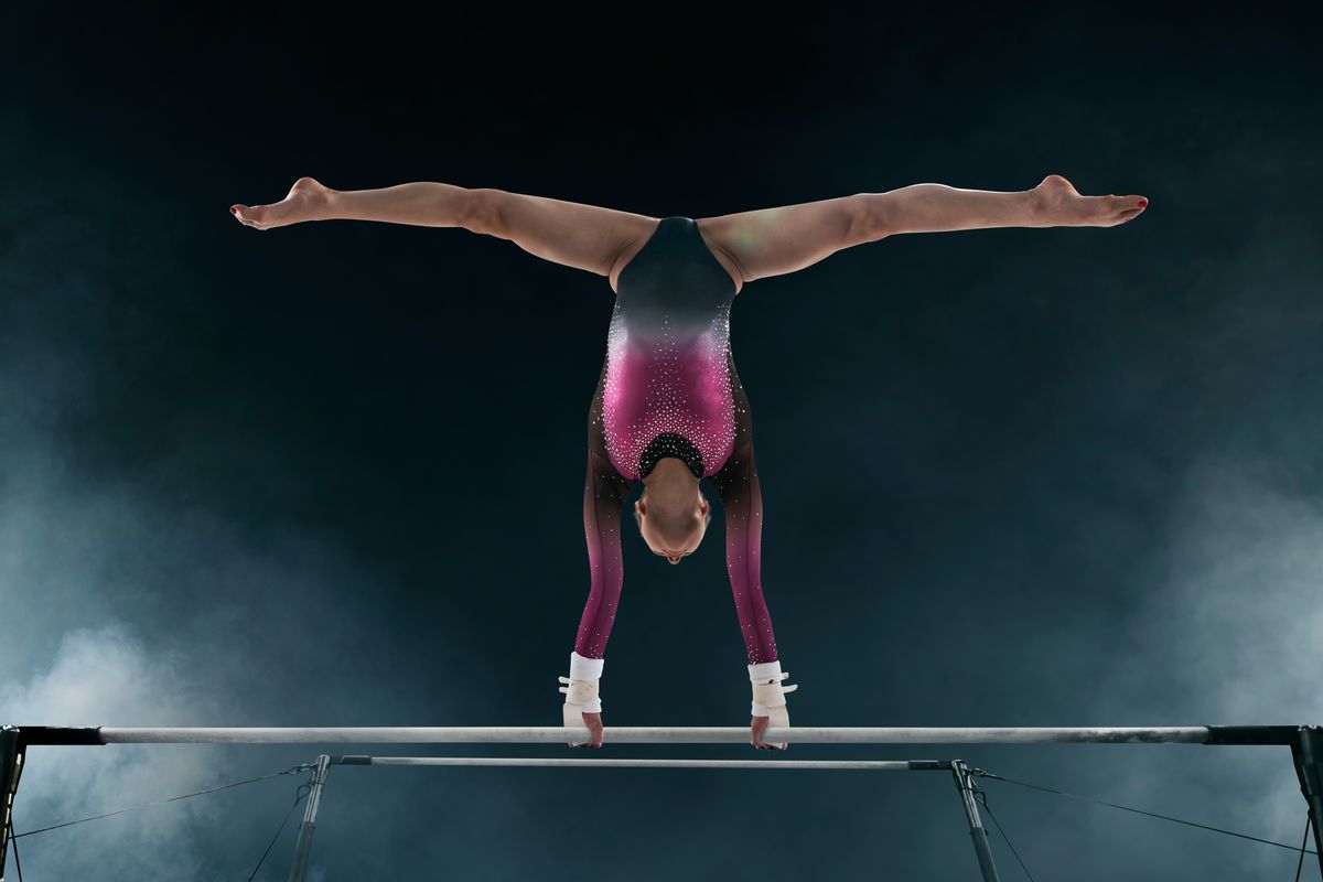 Ginnastica, vietate le foto di ragazze a gambe divaricate