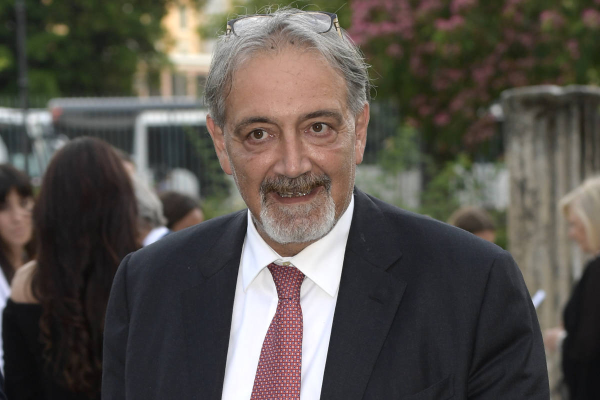 De Angelis schiva le dimissioni dopo le dichiarazioni sulla strage di Bologna