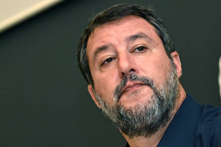 Imam Di Bologna Espulso Dall'Italia, Salvini: "Finalmente A Casa"