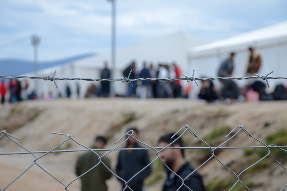 Migranti in Italia: la pressione senza precedenti e le azioni del governo