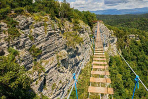 Scala sospesa