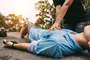 ragazzo subisce infarto e viene soccorso