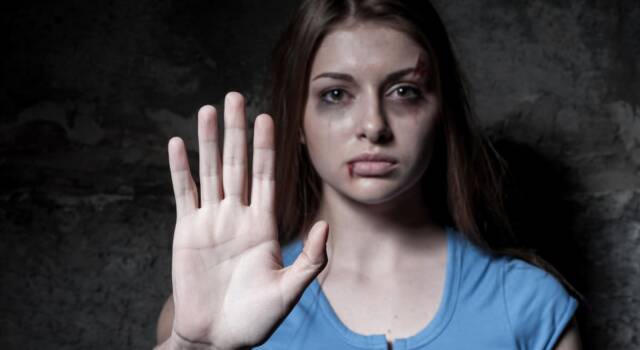 Roma, professore accusato di violenza sessuale: i dettagli del caso