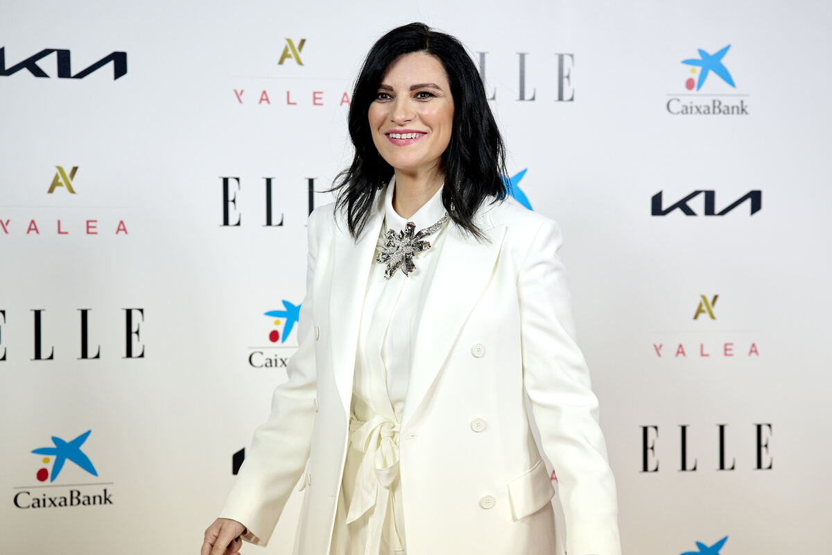 Paura per Laura Pausini: rivela la sua malattia in diretta