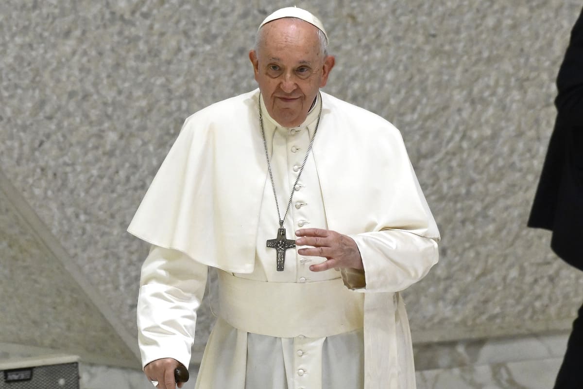 Papa Francesco, un documento segreto contro di lui: nuovo giallo avvolge la Chiesa